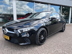 Mercedes-Benz A-klasse - 180 Sedan Automaat, LED, Navi, 19"Velgen