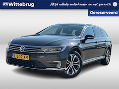 Volkswagen Passat Variant - 1.4 TSI GTE / Digitaal dashboard / Navigatie/ App connect / Camera / Parkeersensoren V+A /