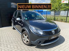 Dacia Sandero Stepway - 1.6 Airco Elek Ramen Nieuwe Riem en Waterpomp