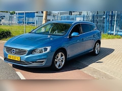 Volvo V40 - 2.0 D2 R-Design Bns
