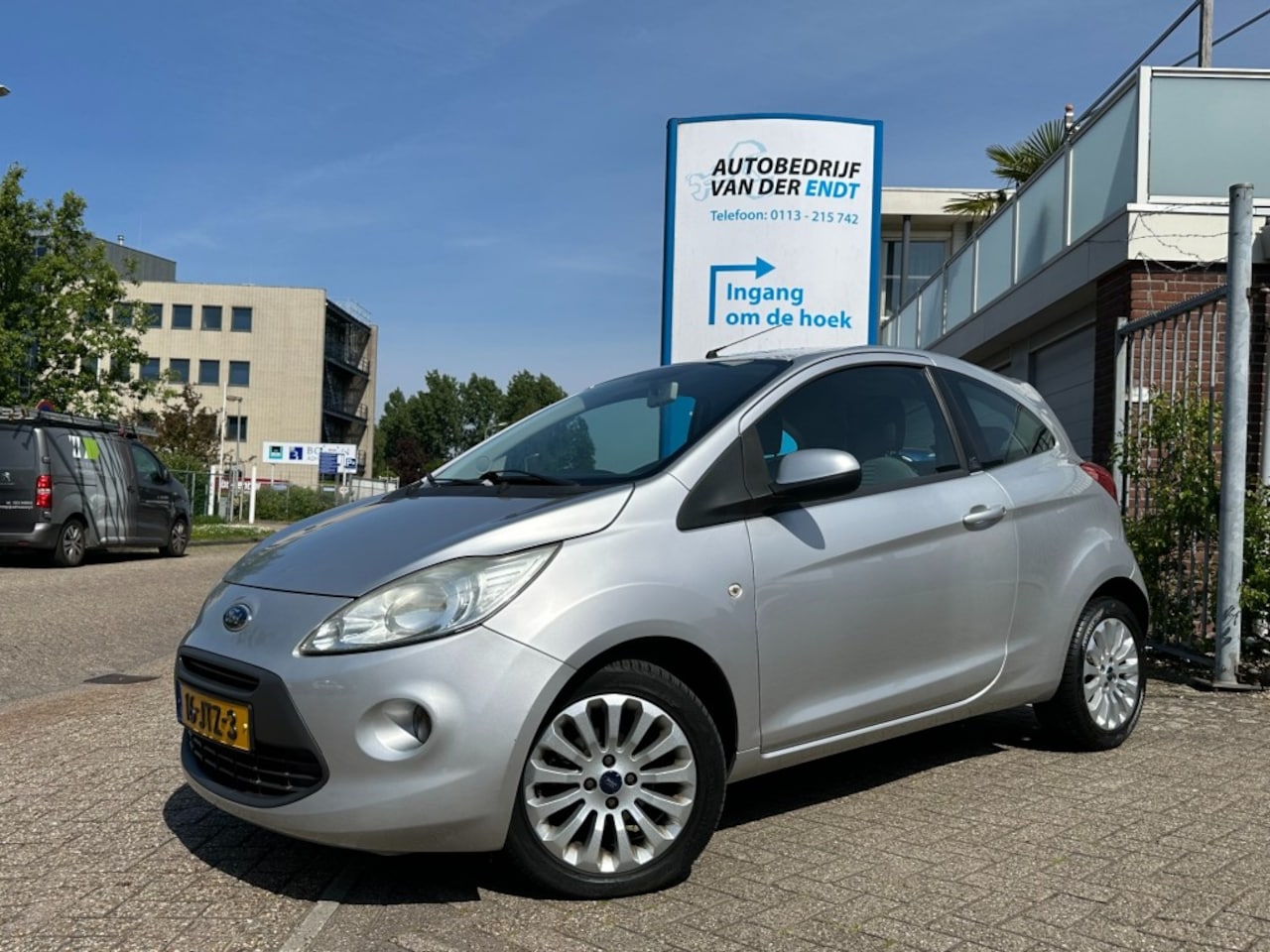 Ford Ka - 1.2 Titanium  Airco  LM velgen  Lage KM stand  Org. NL - AutoWereld.nl