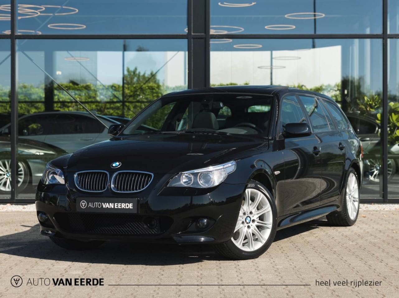 BMW 5-serie Touring - 530 Touring Aut. xDrive - M-sport, Pano, HUD - AutoWereld.nl