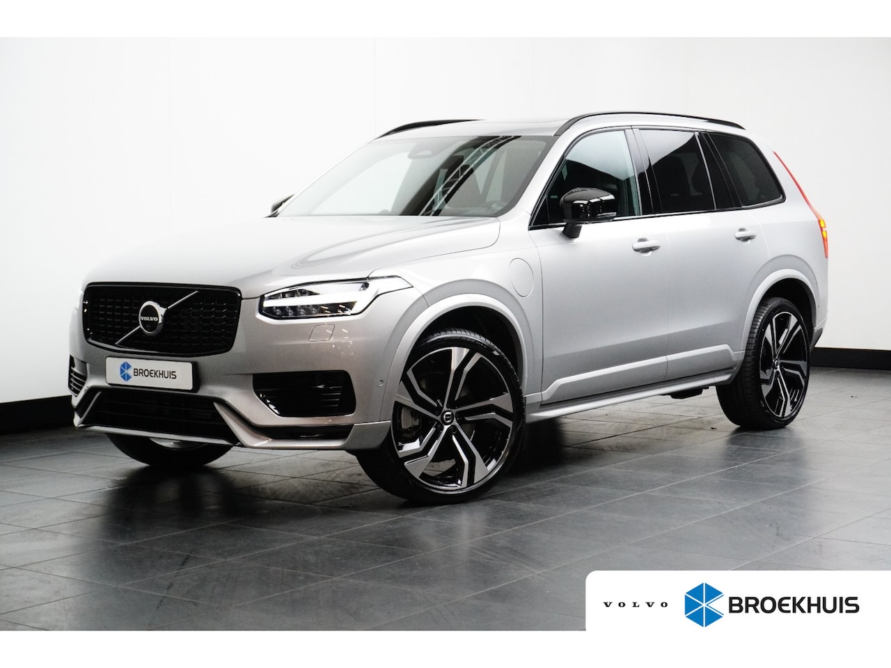 Volvo XC90 - T8 Ultimate Dark | B&W/HUD | Luchtvering | Trekhaak | 360| Stoelventilatie | Pano | - AutoWereld.nl
