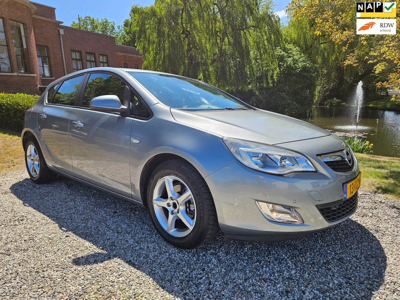 Opel Astra - 1.6 Edition 5-deurs AIRCO/cruise - AutoWereld.nl