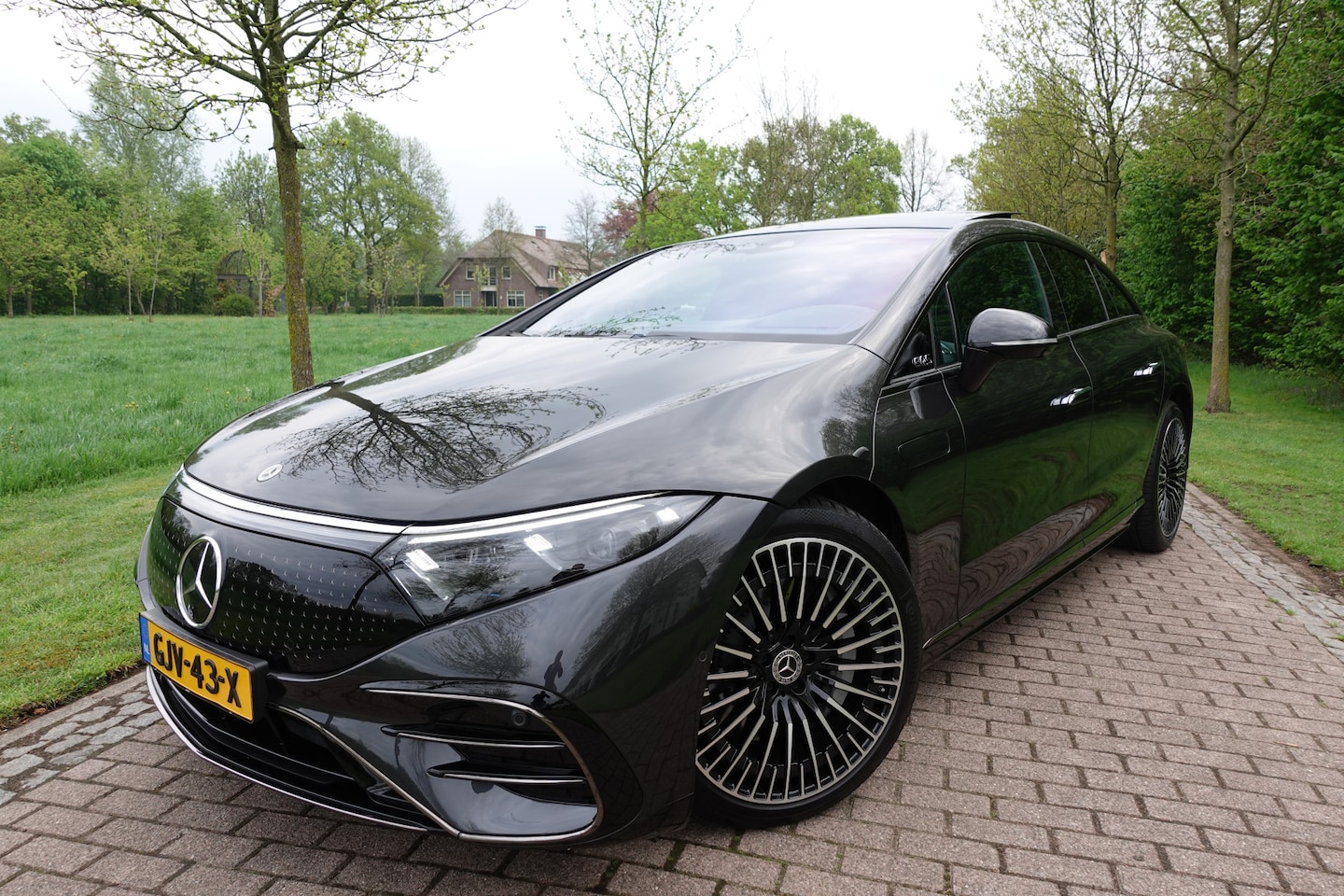 Mercedes-Benz EQS - 580 4MATIC AMG Line 108 kWh | Burmester | Achterasbesturing 10° | KEYLESS GO-comfortpakket - AutoWereld.nl