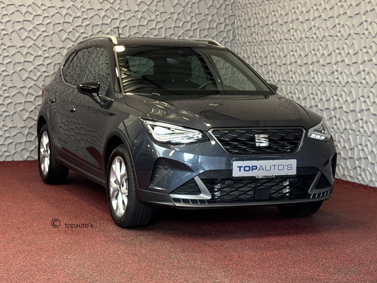 Seat Arona - TSI FR BI-COLOR 115PK LED VIR.COCKPIT CAMERA ADAP.CRUISE 17''LMV 12/2024 - AutoWereld.nl