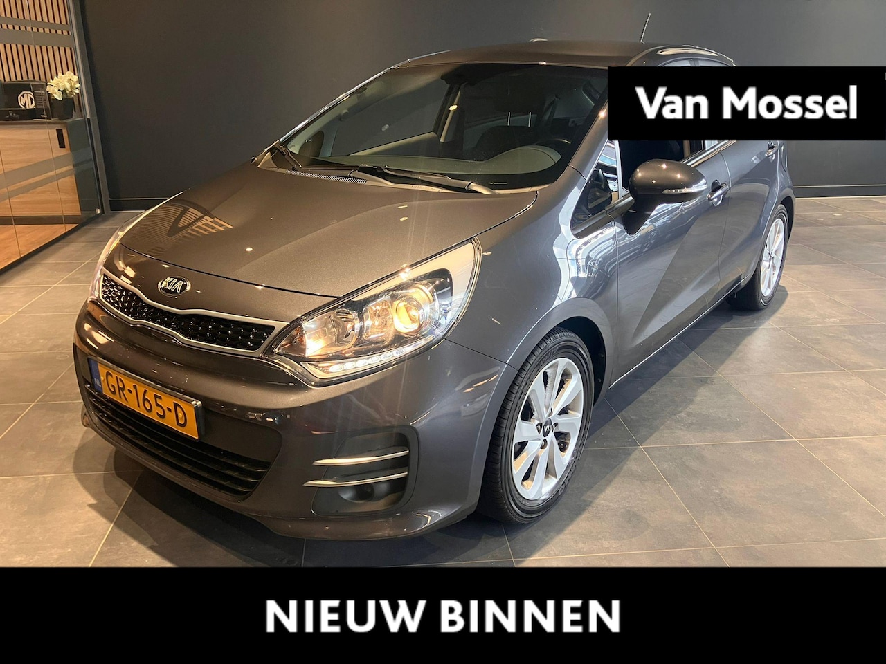 Kia Rio - 1.2 CVVT ExecutiveLine Airco, Stoelverwarming, LM velgen Carplay, Set winterbanden op velg - AutoWereld.nl