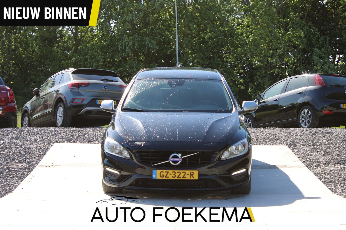Volvo V60 - 2.0 D4 Momentum R-Design 18" HALF LEDER NAVI CLIMA - AutoWereld.nl