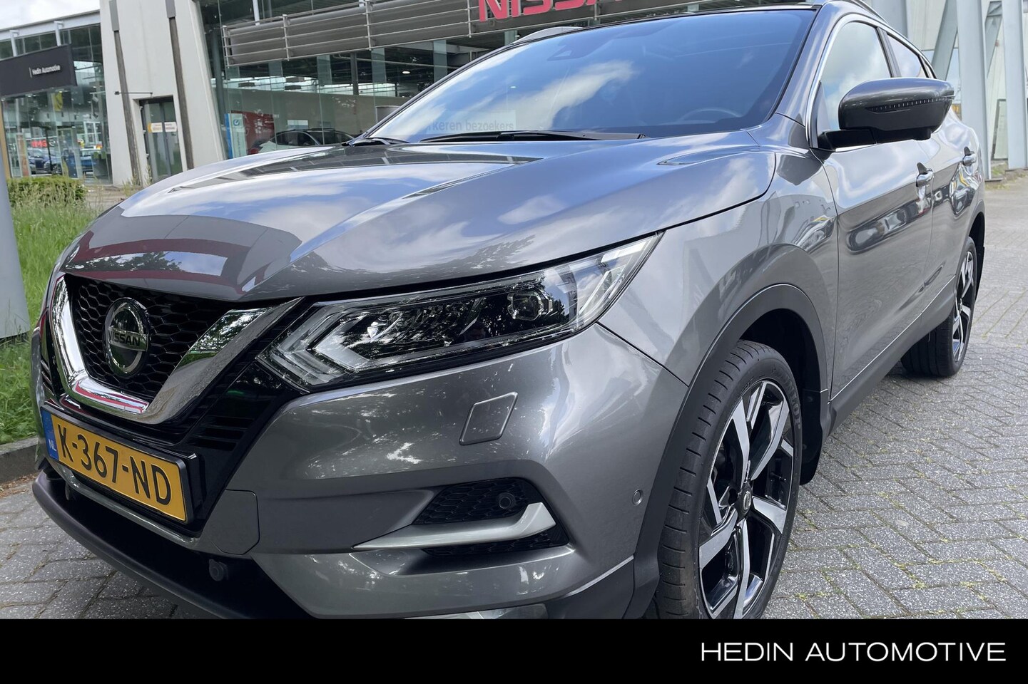 Nissan Qashqai - 1.3 DIG-T Tekna 160Pk Automaat | Panoramadak | 19" Lm Velgen | Nav | Clima - AutoWereld.nl