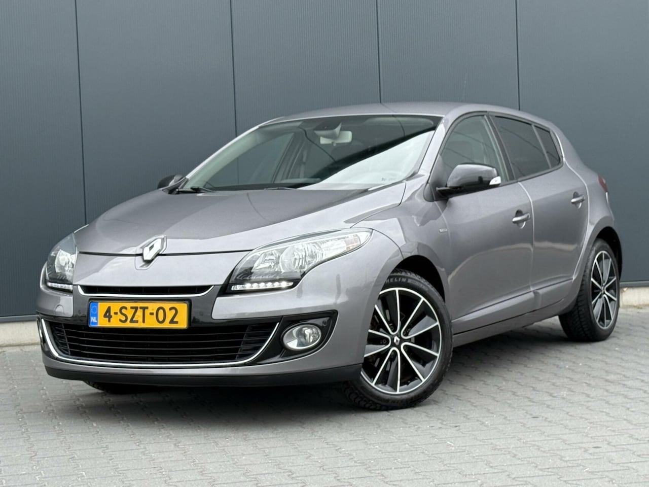 Renault Mégane - 1.2 TCe Bose Led - Cruise - Clima - Trekhaak - 5-Deurs - AutoWereld.nl