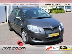 Toyota Auris - 1.6-16V Sol Business