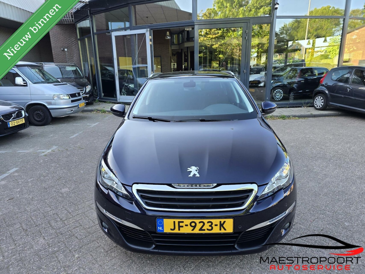 Peugeot 308 SW - 1.2 PureTech Executive panorama - AutoWereld.nl