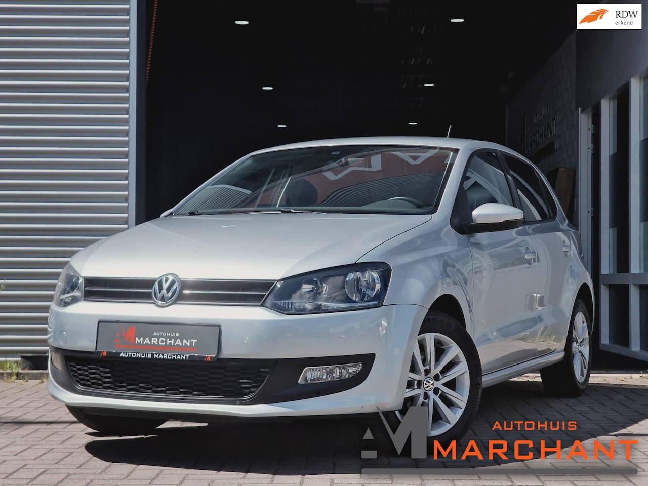 Volkswagen Polo - 1.4-16V Highline 1e EIG KOPPELING NIEUW! NAVI|STOELVERW|PDC|LM.VELGEN - AutoWereld.nl