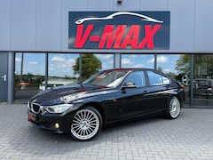 BMW 3-serie - 320i AUT High Exec Leder Navi Xenon Stoelverw Trekhaak