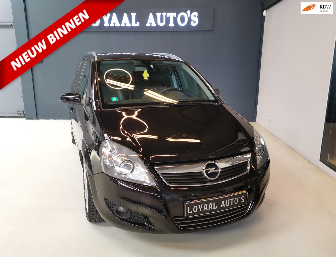 Opel Zafira - 1.8 Selection | 7PER | XENON | AIRCO | CRUISE | ELEK.RAMEN | PDC | APK. - AutoWereld.nl