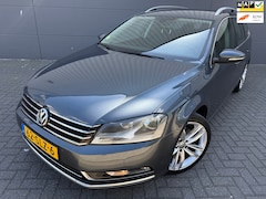 Volkswagen Passat Variant - 1.6 TDI Highline BlueMotion*NAVI*Climat-Airco*Leer*Cruise*Velgen*NAP*C-D-Afstan