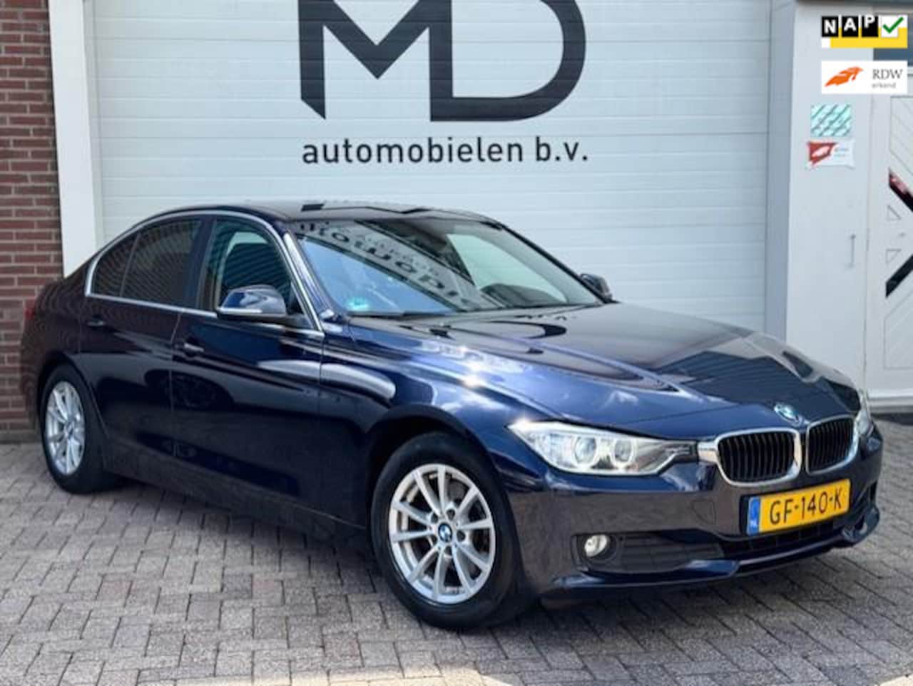 BMW 3-serie - 320i Edition Executive - Dealer onderhouden- LED - AutoWereld.nl