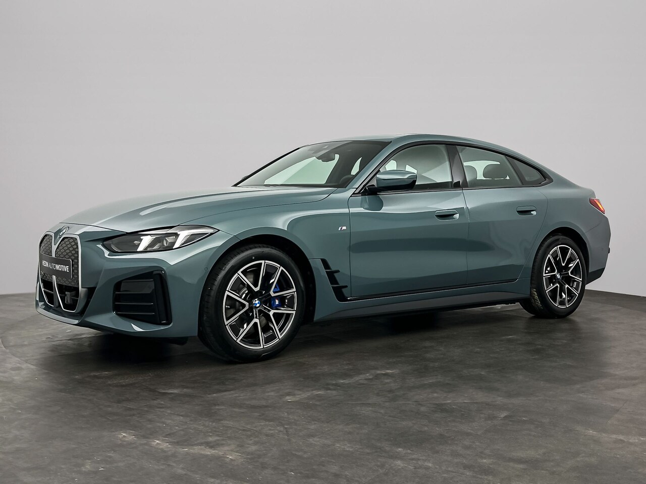 BMW i4 - eDrive35 Gran Coupé M Sport Edition | Schuifdak | Trekhaak | Comfort Pack | Verwarmd stuur - AutoWereld.nl