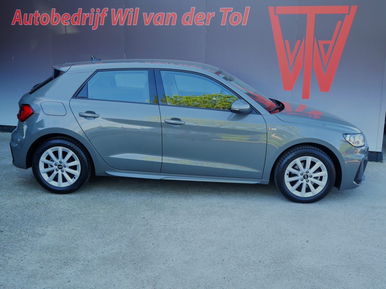 Audi A1 Sportback - 30 TFSI S EDITION | AUTOMAAT | CRUISE | CARPLAY | NIEUWSTAAT | BTW-AUTO!! - AutoWereld.nl