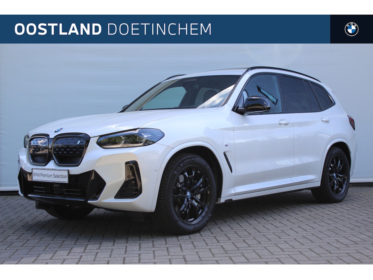 BMW iX3 - High Executive Automaat / M Adaptief onderstel / Sportstoelen / Stoelverwarming / Head-Up - AutoWereld.nl