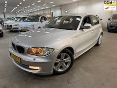 BMW 1-serie - 118i EffDyn. Ed. Busines / AIRCO / NIEUWE APK / NETTE AUTO