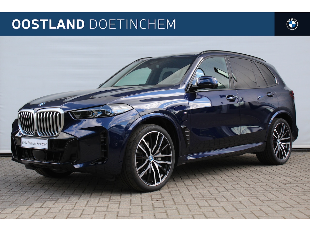 BMW X5 - xDrive50e High Executive M Sport Automaat / Panoramadak Sky Lounge / Trekhaak / Bowers & W - AutoWereld.nl