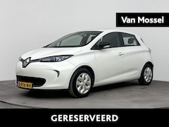 Renault Zoe - R90 Life 41 kWh | inclusief koopaccu | Navigatie | Climate Control | Parkeersensoren | Cru