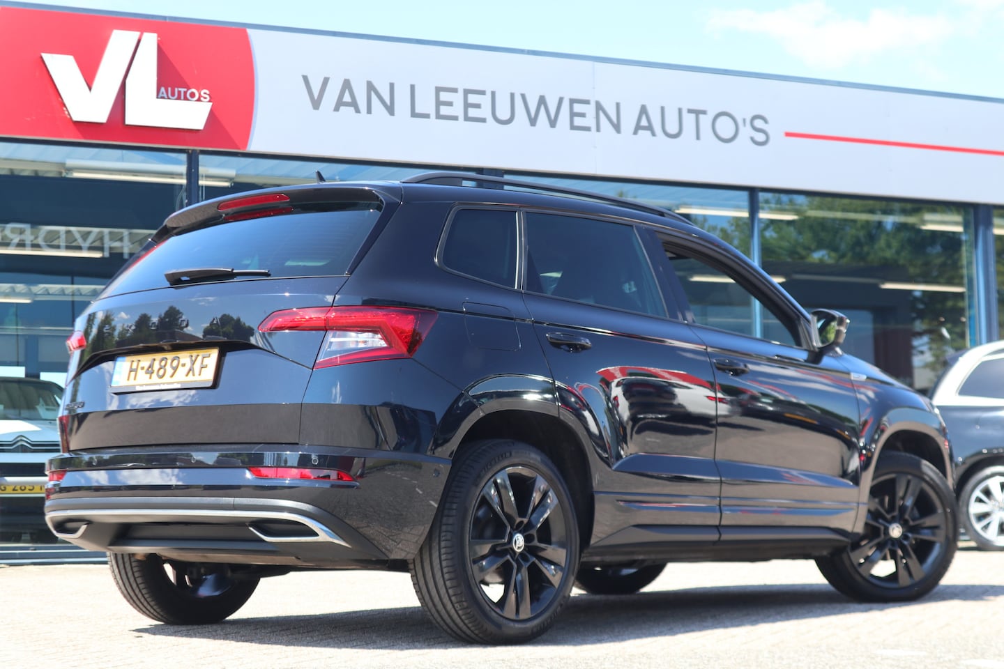 Skoda Karoq - 1.5 TSI ACT Sportline Business | Nieuw Binnen | Stoelverwarming | Airco | Navigatie | Crui - AutoWereld.nl