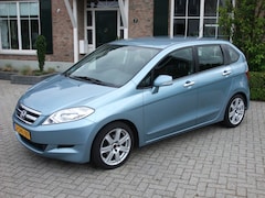 Honda FR-V - 1.7i , 6 persoons , Carplay , Climate control , Trekhaak