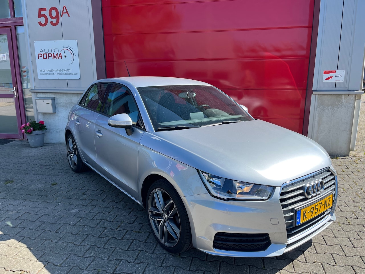 Audi A1 Sportback - 1.4 TDI 90pk Sport Pro Line Navigatie / 16 " LM velgen / Parkeersensoren achter / Zuinige - AutoWereld.nl