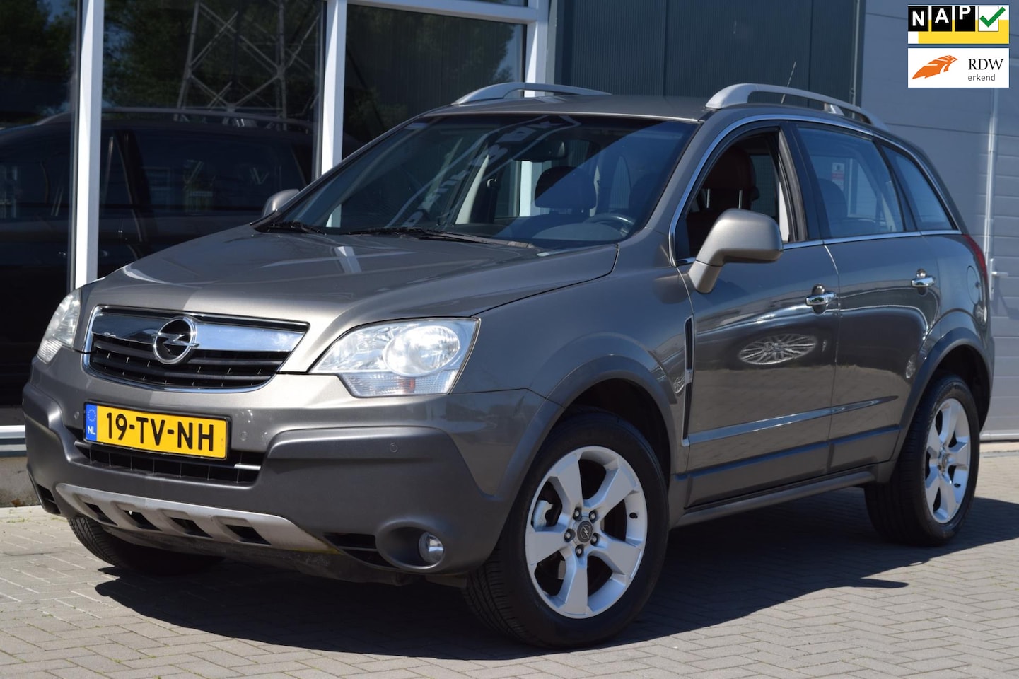 Opel Antara - 3.2 V6 Cosmo | Automaat | Leder | NAP + APK 5-2026 ! - AutoWereld.nl