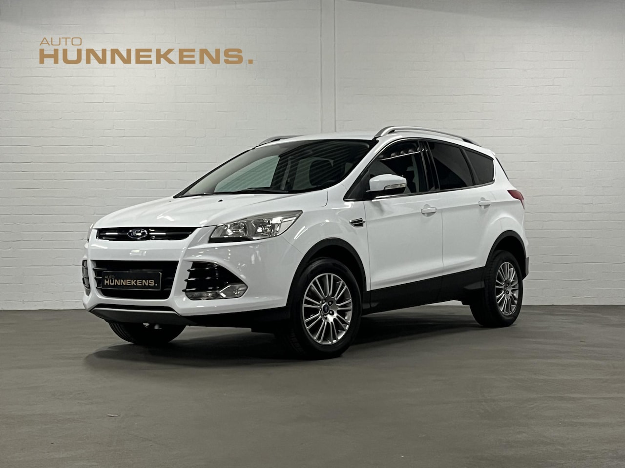 Ford Kuga - 1.6 Titanium Trekhaak | Cruise control | Climate control | Parkeersensoren | - AutoWereld.nl