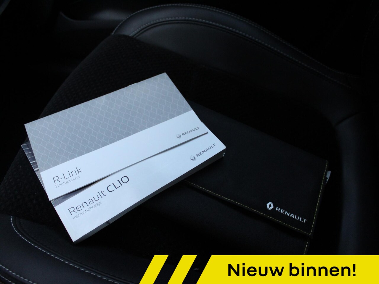 Renault Clio - 1.2 TCe 120 Intens AUTOMAAT / NAVI / PDC 360 / CAMERA / LED / CLIMATE / CRUISE / KEYLESS / - AutoWereld.nl