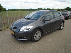 Toyota Auris - 1.6-16V Sol Business NAVI TRHAAK