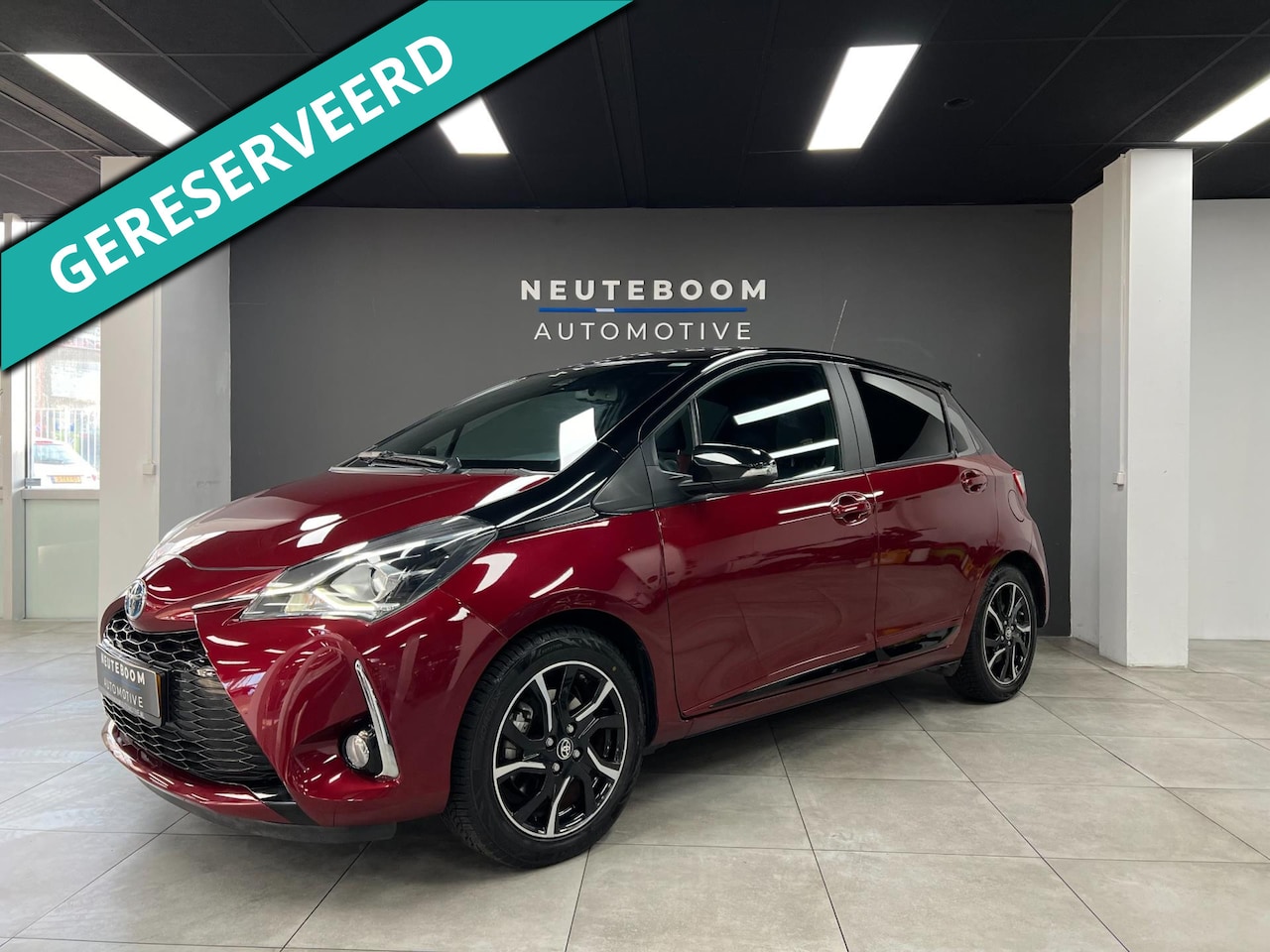 Toyota Yaris - 1.5 Hybrid Bi-Tone | Keyless | Camera | Cruise| - AutoWereld.nl