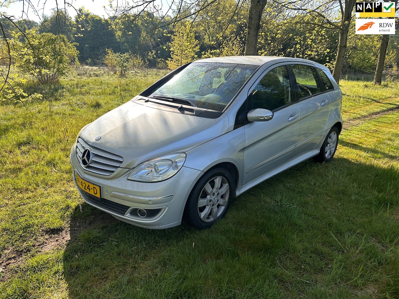 Mercedes-Benz B-klasse - 170 Automaat niet 100% APK 26-05-2025 - AutoWereld.nl