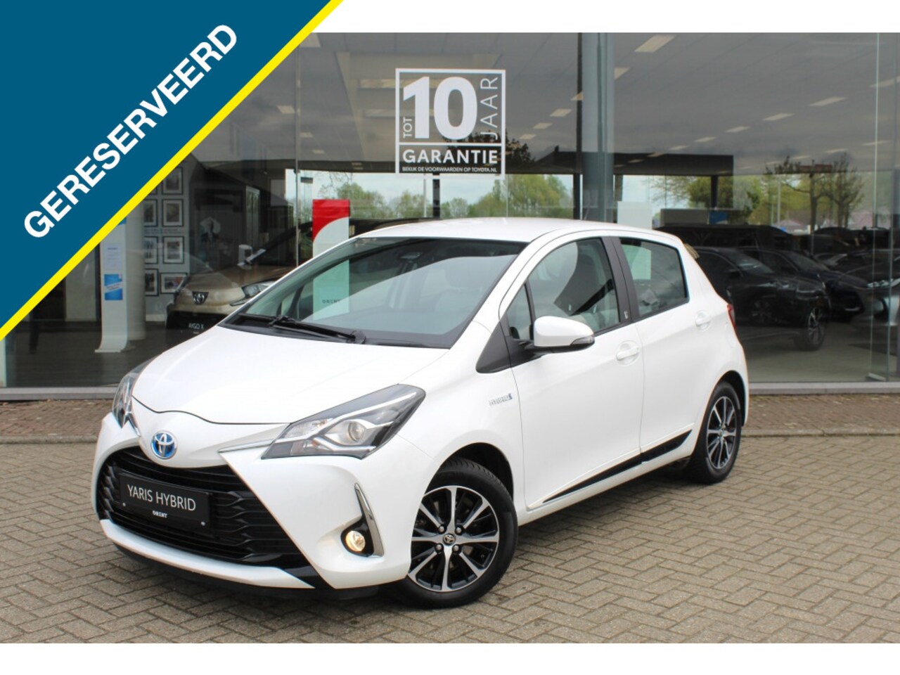 Toyota Yaris - 1.5 Hybrid Design Sport | Stoelverwarming | Achteruitrijcamera - AutoWereld.nl