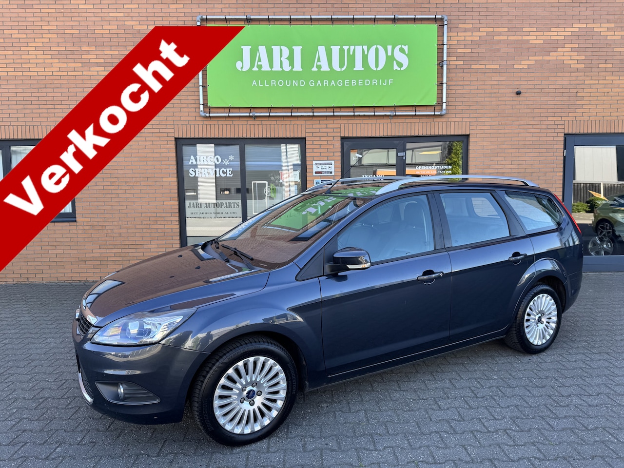Ford Focus Wagon - 2.0 Titanium Weinig km - AutoWereld.nl