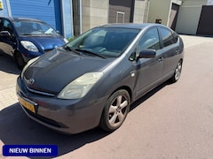 Toyota Prius - 1.5 VVT-i Comfort 2006 met 336.578km NAP Airco, Navigatie, Camera, Trekhaak, 17" LMV, etc.