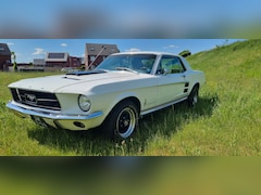 Ford Mustang - Coupe