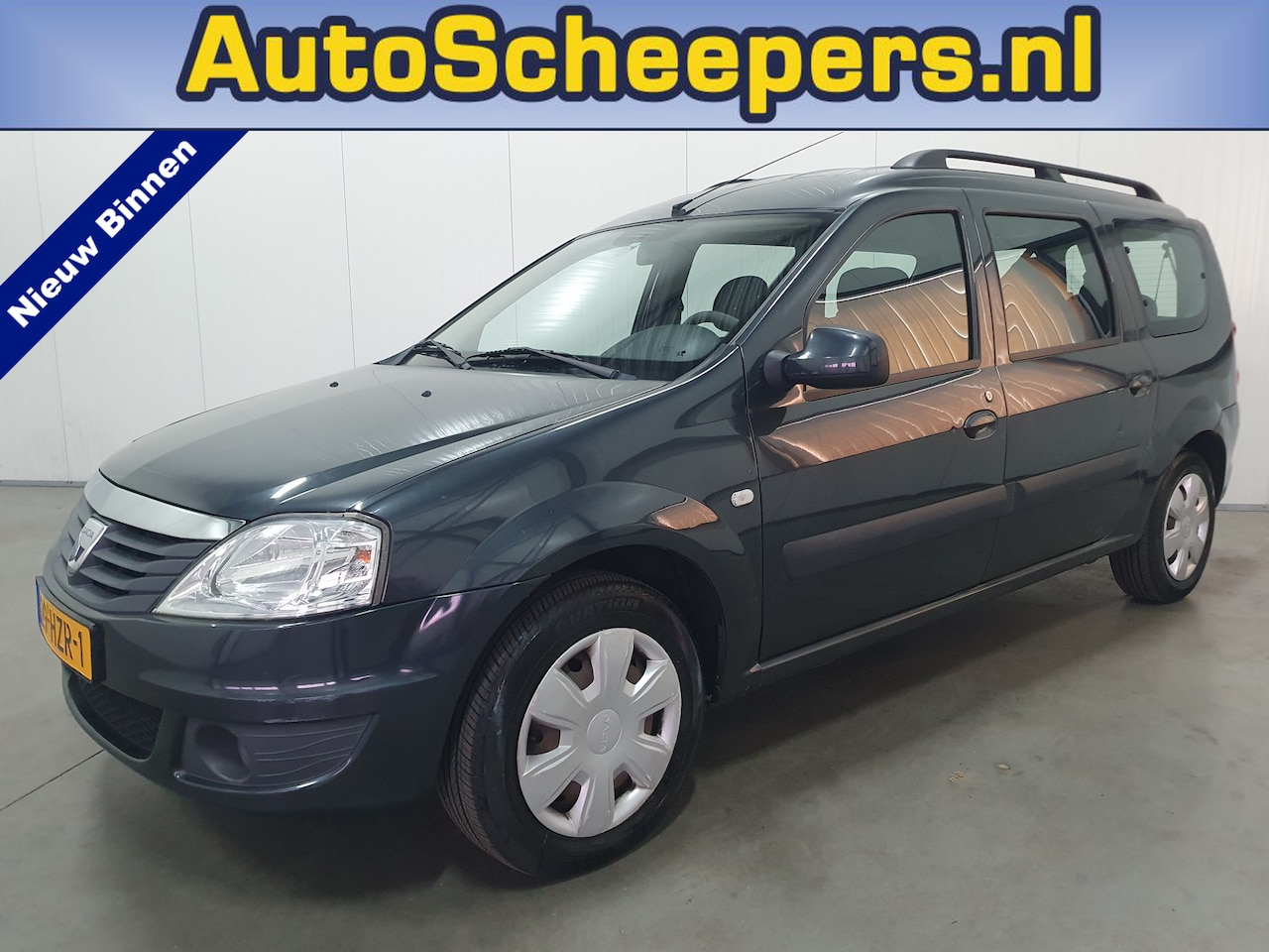 Dacia Logan MCV - 1.6-16V Lauréate 7p. 7 PERS/EL.PAKKET - AutoWereld.nl