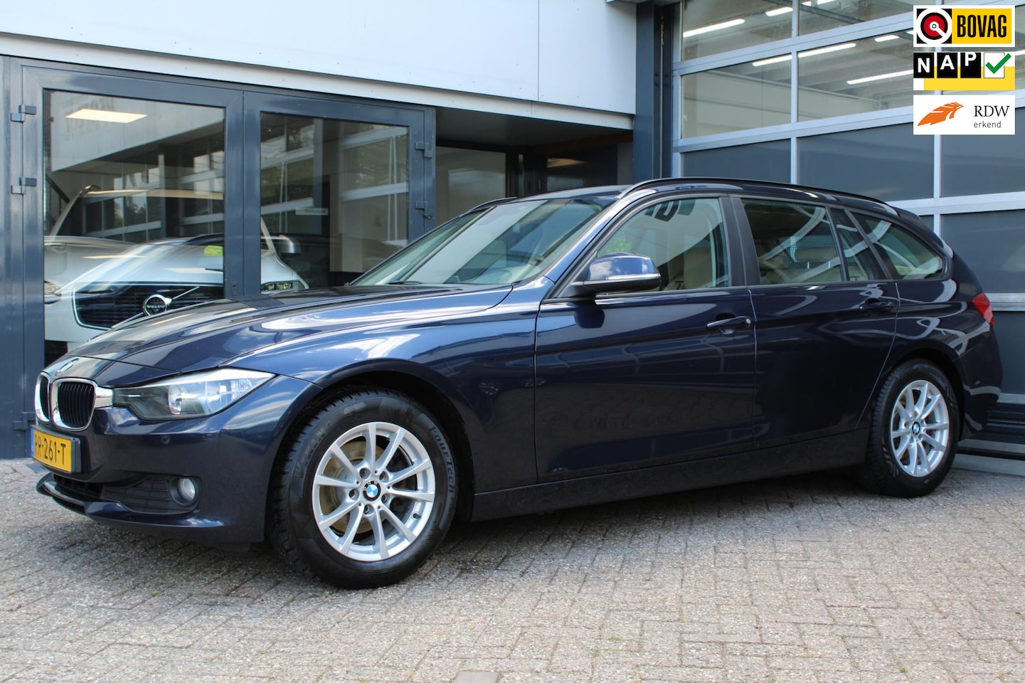 BMW 3-serie Touring - 318d High Executive 318d High Executive - AutoWereld.nl