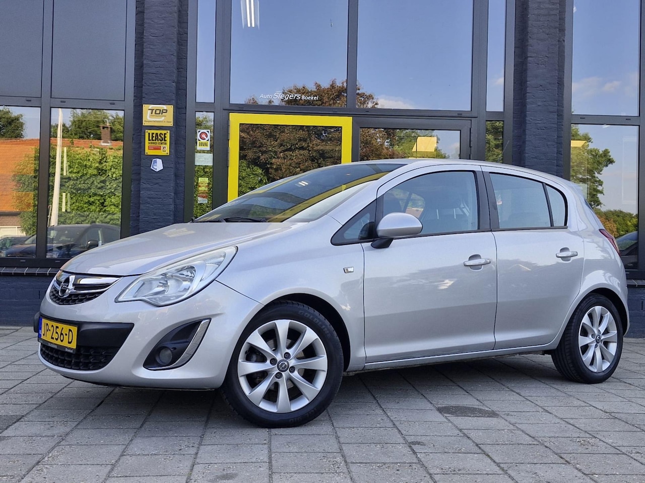 Opel Corsa - 1.4-16V Anniversary Edition | Airconditioning - AutoWereld.nl