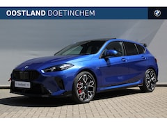 BMW 1-serie - 120 High Executive M Sport Automaat / Panoramadak / Parking Assistant Professional / M Spo