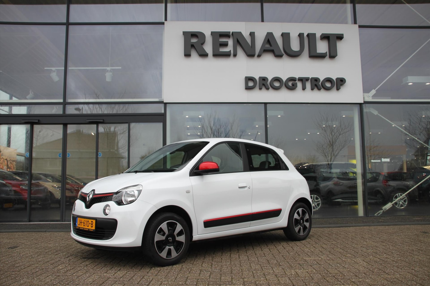 Renault Twingo - 70PK-COLLECTION-81DKM-AIRCO-CRUISE-BLUET-ALL SEASONS- - AutoWereld.nl