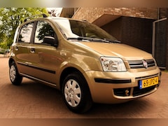 Fiat Panda - 1.2 Emotion AUTOMAAT AIRCO, ELEC. RAMEN EN MEER ZEER MOOI