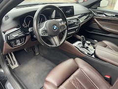 BMW 5-serie Touring - 540d xDrive High Exe. M-pakket / Pano / Vol opties