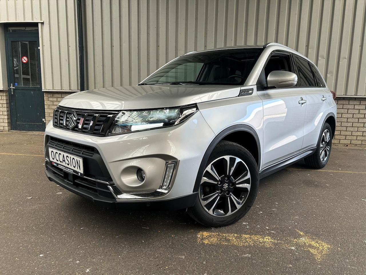 Suzuki Vitara - 1.4 Style Smart Hybrid 130pk, Panodak, Carplay - AutoWereld.nl