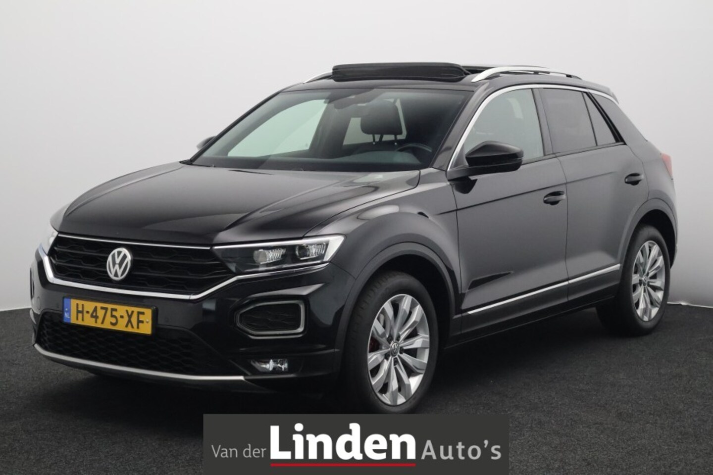 Volkswagen T-Roc - 1.5 TSI Sport | Panoramadak | Camera | Apple Carplay | LED - AutoWereld.nl