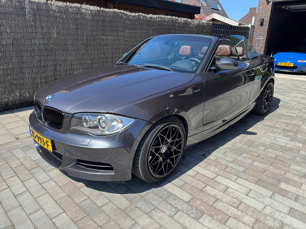 BMW 1-serie Cabrio - 135i 6-cilinder / handbak - AutoWereld.nl